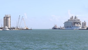 Blue Origin has staked out its space at Port Canaveral right next to SpaceX with a tower crane for eventual rocket booster recovery operations. Now it just needs to launch one to put it to work.