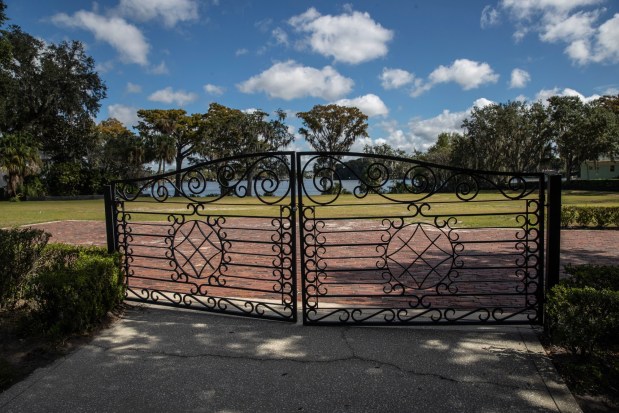 This vacant lot sold for $6.8 million and is the former estate of Joan Clayton in Winter Park, Fla., Tuesday, Oct. 31, 2023. There was a 20,000 square foot mansion on the property and the heirs recently demolished it and sold the property as a vacant lot. (Willie J. Allen Jr./Orlando Sentinel)