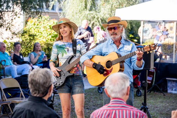 Folk musicians perform across the grounds during the 47th annual Fall Country Jamboree at the Barberville Pioneer Settlement in Volusia County on Nov. 5, 2023. (Patrick Connolly/Orlando Sentinel)